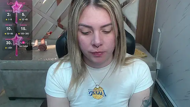 Paula b  online show from July 2, 2026, 12:55 pm