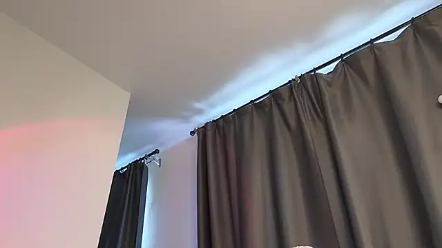  eva queen online show from May 31, 2026, 2:02 pm