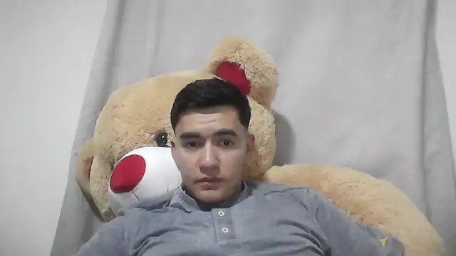 Snapshot of Estebitan_vm chatting on June 16, 2026, 2:14 am Estebitan vm online show from June 16, 2026, 2:14 am