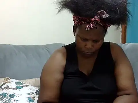 Pretty lilly02 online show from May 12, 2026, 4:09 am