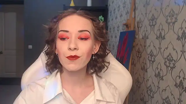 FascinatingEyess online show from June 6, 2026, 9:08 pm
