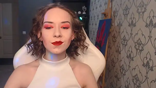 FascinatingEyess online show from June 12, 2026, 9:57 pm