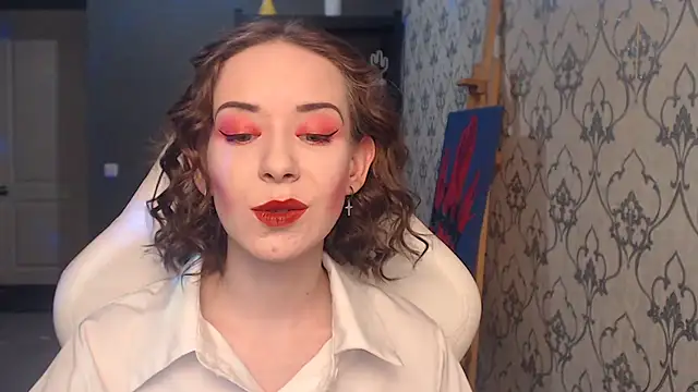 FascinatingEyess online show from June 14, 2026, 8:22 pm
