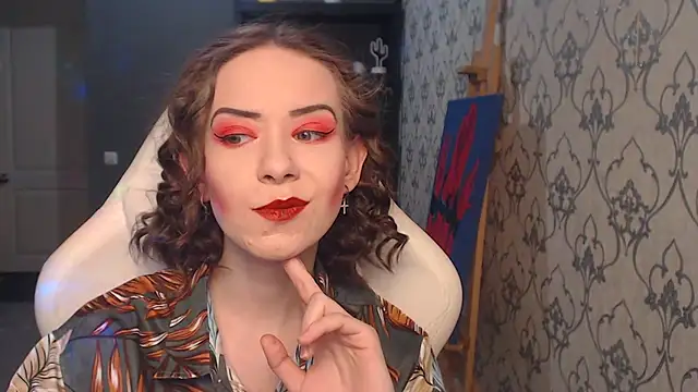FascinatingEyess online show from July 6, 2026, 7:38 pm