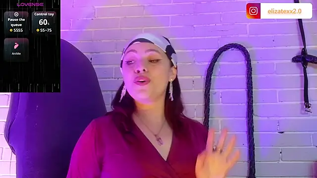 elizatexx online show from May 16, 2026, 7:45 pm