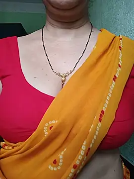 Rosy-B online show from June 17, 2026, 12:35 am