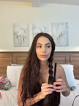 Snapshot of Amber_Rush_ chatting on July 23, 2026, 11:35 pm Amber Rush online show from July 23, 2026, 11:35 pm