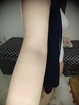 Diana-sexy online show from July 15, 2026, 1:33 am