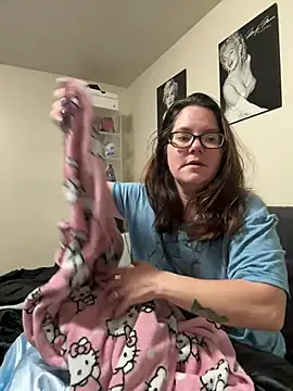 FreakNastyLacie online show from May 27, 2026, 9:28 am