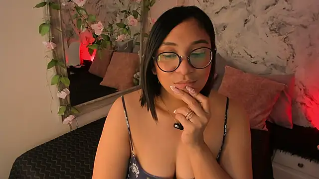 Bella desi  online show from May 27, 2026, 2:03 pm