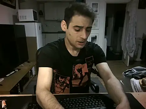 mihaimichael online show from June 5, 2026, 11:32 pm