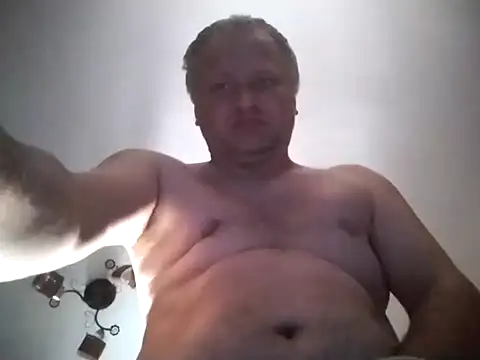 Snapshot of Grasul78 chatting on July 18, 2026, 9:02 am Grasul78 online show from July 18, 2026, 9:02 am