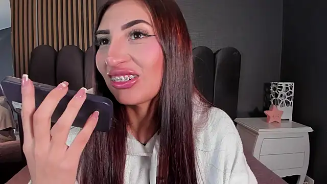 Nicolette ks  online show from July 16, 2026, 4:51 am