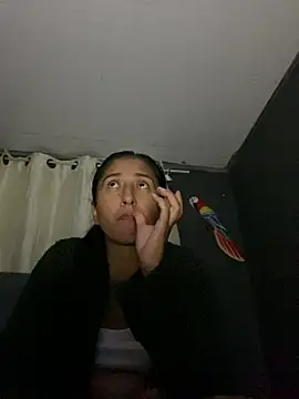 luna asss online show from May 13, 2026, 2:42 am