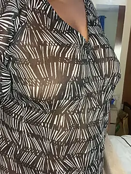 thickyelliana online show from March 14, 2025, 10:50 am