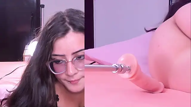 Snapshot of Kinky_Cloe chatting on November 24, 2025, 7:35 pm Kinky Cloe online show from November 24, 2025, 7:35 pm