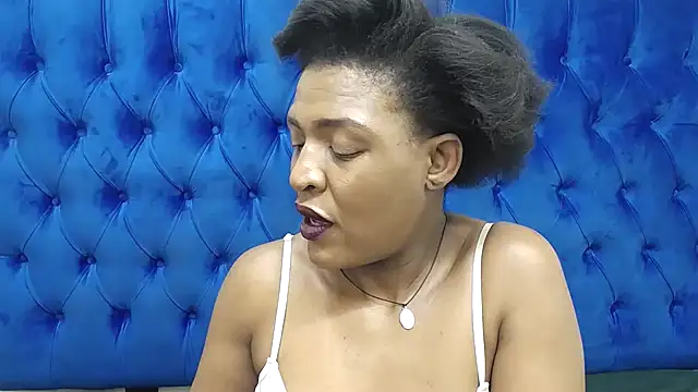 Snapshot of SpicyQueenxxxx chatting on May 25, 2026, 11:27 am SpicyQueenxxxx online show from May 25, 2026, 11:27 am