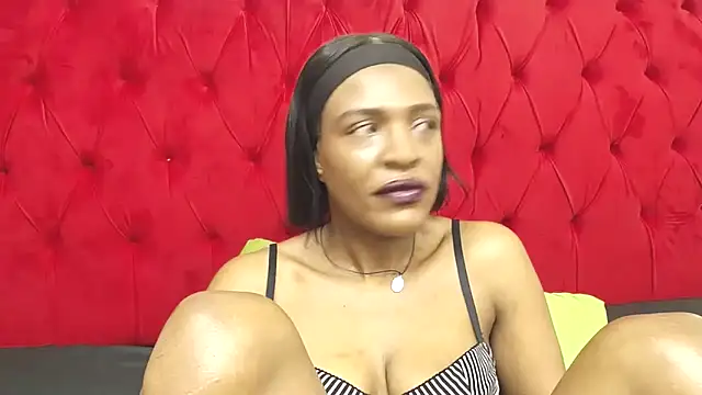 Snapshot of SpicyQueenxxxx chatting on June 18, 2026, 6:46 am SpicyQueenxxxx online show from June 18, 2026, 6:46 am