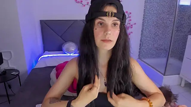 Snapshot of CassieEvans chatting on July 14, 2026, 5:34 am CassieEvans online show from July 14, 2026, 5:34 am