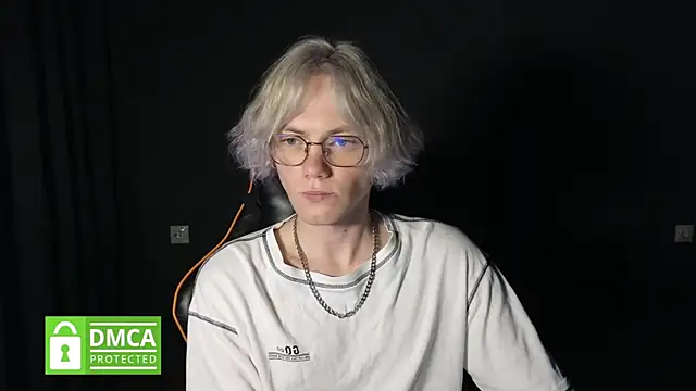 Keytaro online show from May 9, 2026, 11:54 pm