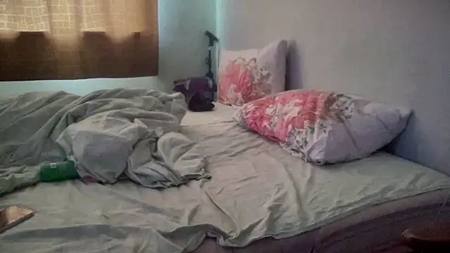 Diamond Tyler online show from June 16, 2026, 5:32 am