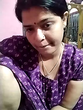 Hot Pakhi online show from December 21, 2024, 6:44 pm