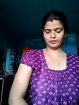 Hot Pakhi online show from January 2, 2025, 7:33 am