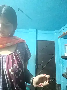Hot Pakhi online show from January 16, 2025, 2:08 pm