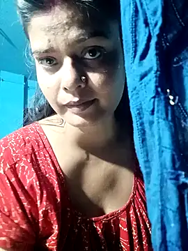 Hot Pakhi online show from February 1, 2025, 5:37 pm