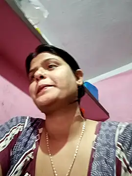 Hot Pakhi online show from February 8, 2025, 4:25 pm
