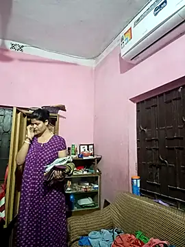 Hot Pakhi online show from February 27, 2025, 2:53 am