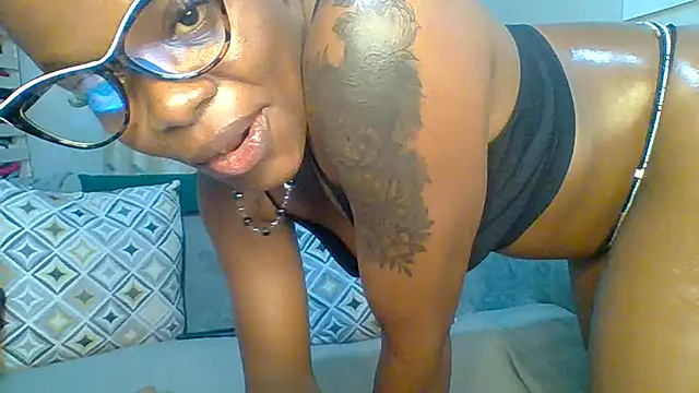 Petite 254 online show from June 30, 2026, 1:50 am