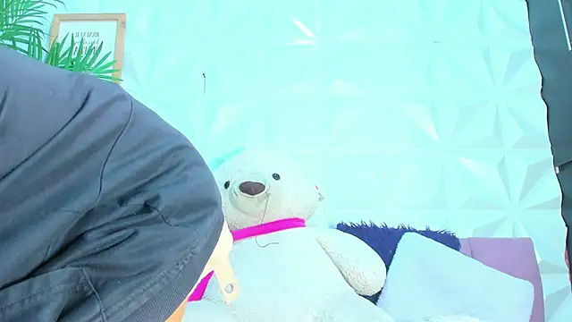 Briyit Doll online show from October 17, 2025, 3:03 pm