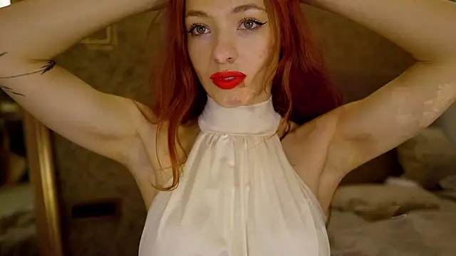 MiaRouge online show from May 15, 2026, 11:34 pm