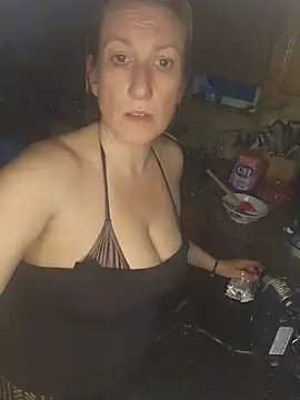 Snapshot of lilyhornyhousewife chatting on June 27, 2026, 12:22 pm lilyhornyhousewife online show from June 27, 2026, 12:22 pm