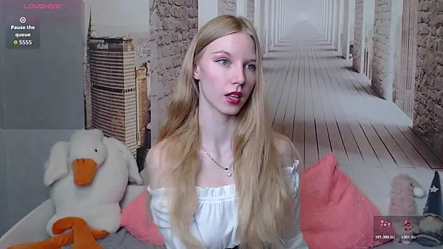 Snapshot of Cutieblondegirl chatting on April 4, 2026, 4:48 pm Cutieblondegirl online show from April 4, 2026, 4:48 pm