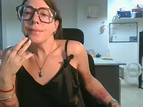 Calentandote online show from June 12, 2026, 8:35 am