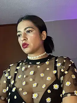 Cleopatracute  online show from December 10, 2024, 9:11 pm
