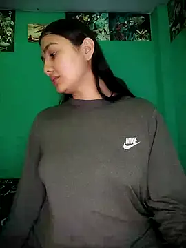 Nahiara velez online show from August 1, 2026, 7:35 pm