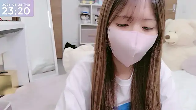 Snapshot of -SHINON- chatting on June 25, 2026, 2:21 pm -SHINON- online show from June 25, 2026, 2:21 pm