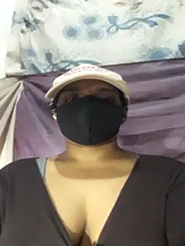 Snapshot of Tharukasenevirathne chatting on June 25, 2026, 4:44 pm Tharukasenevirathne online show from June 25, 2026, 4:44 pm