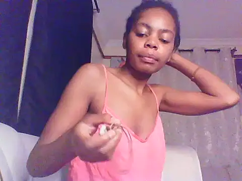 sweetanabella4 online show from July 11, 2026, 10:07 am