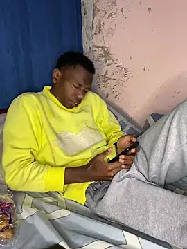 Snapshot of fireboyafrica chatting on November 3, 2025, 11:48 pm fireboyafrica online show from November 3, 2025, 11:48 pm