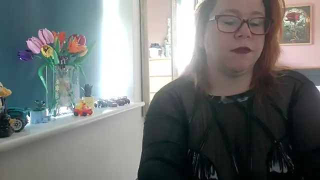 NikiDeeOfficial online show from June 15, 2026, 11:34 am