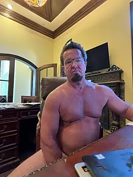sluttydylan online show from June 9, 2026, 6:19 pm