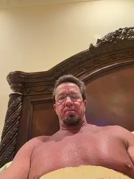sluttydylan online show from June 16, 2026, 7:22 am
