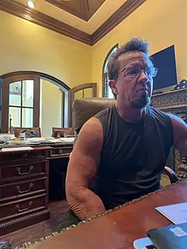 sluttydylan online show from July 15, 2026, 11:10 pm