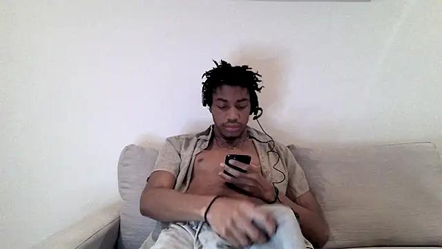 Skinnyblackman online show from February 4, 2026, 4:18 am