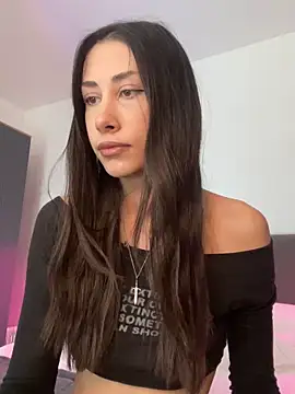 Sophiehii online show from June 16, 2026, 10:51 am