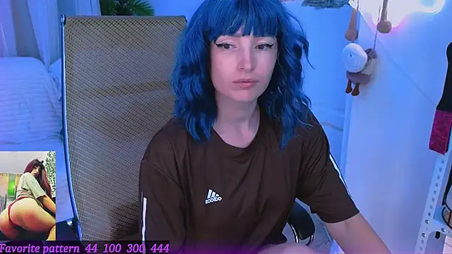 Toxic Ellies online show from July 9, 2026, 1:59 pm